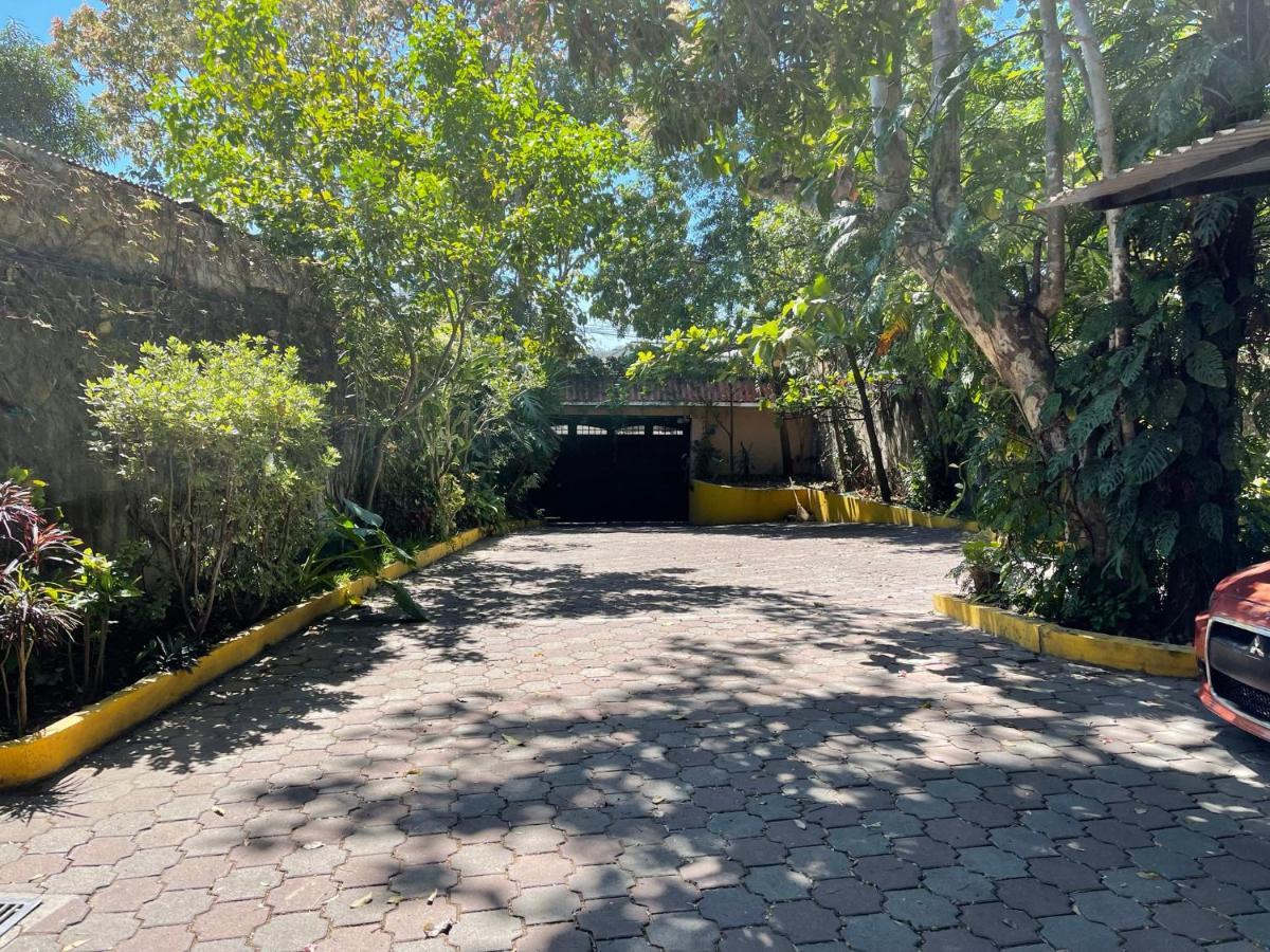 Villa Las Flores San Salvador Esterno foto